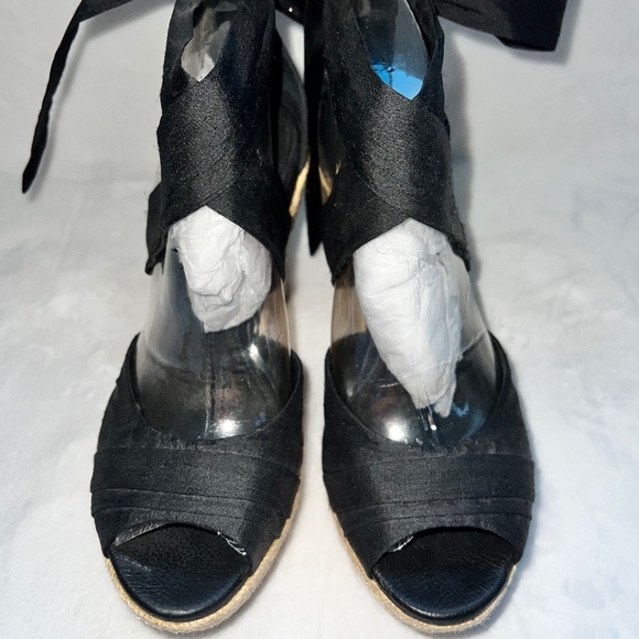 UGG Lucianna Black Tie-Up Wedge Size 8.5 - Picture 6 of 15